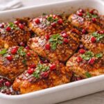 Праздничная курица с гранатом и медовым соусом